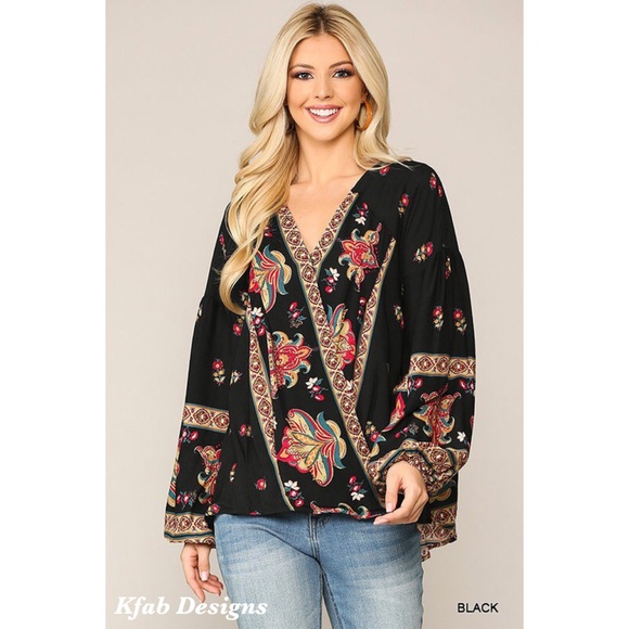 LAST 1! ❤️Surplice Tribal Border Printed Hi Lo Top - Picture 3 of 7